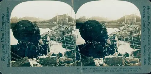 Stereo Foto Tangled ruins of Marne bridge blown up by Germans an train wreck, I WK