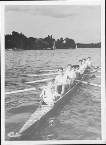 Foto Deutsche Ruder-Meisterschaften 1957, Achter DHFK