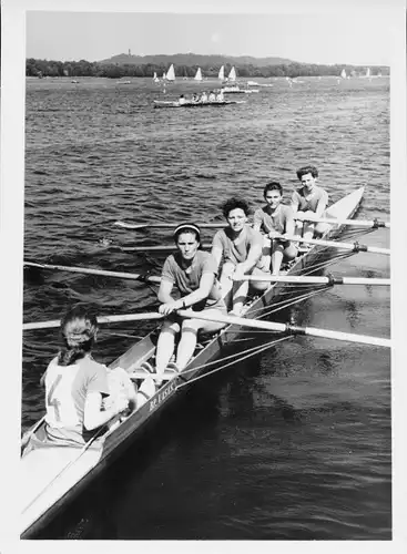 Foto Berlin Köpenick Grünau, Große Internationale Grünauer Ruderregatta 1957, Senior-Doppelvierer