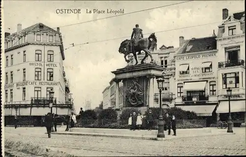 Ak Ostende Ostende Westflandern, Leopoldplatz, Denkmal, Bristol Hotel