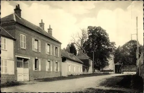 Ak Fontaine-Lavaganne-Oise, Avenue du Chateau