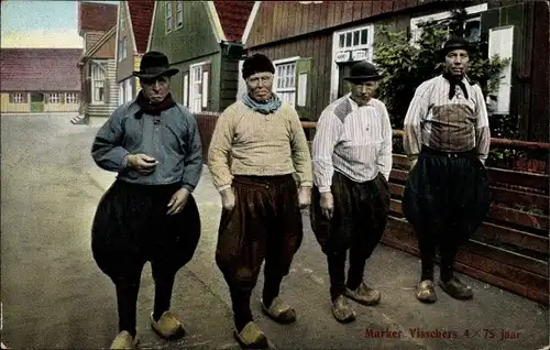 Ak Marken Nordholland, Alte Fischer in Tracht
