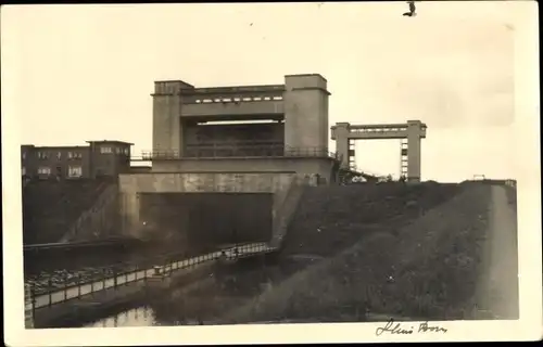 Foto Ak Born Limburg Niederlande, Schleuse