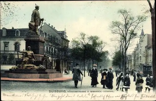 Ak Duisburg im Ruhrgebiet, Königstraße, Bismarck-Denkmal, Passanten