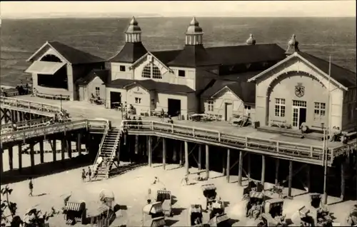 Ak Ostseebad Sellin auf Rügen, Seebrücke, Strand