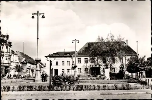 Ak Burg bei Magdeburg, Stalinplatz, Hotel Roland