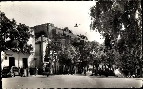 Ak El Kef Tunesien, Place Marechal Foch, Straßenbild, Automobil, Geschäfte