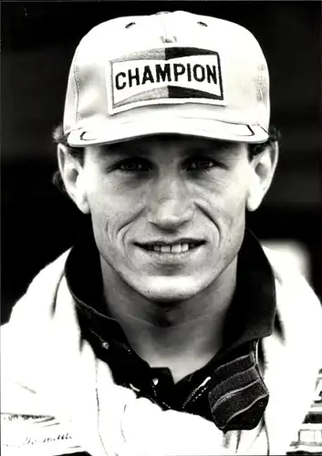 Foto Motorsportler, Rennfahrer, Portrait, Mütze