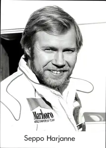 Ak Motorsportler, Rennfahrer, Pilot Seppo Harjanne, Portrait