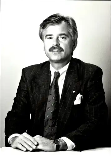 Foto Ak Robert Ladner, Vorstand Lancia, Fiat Automobil AG