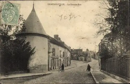 Ak Ermenonville Oise, Grande Rue