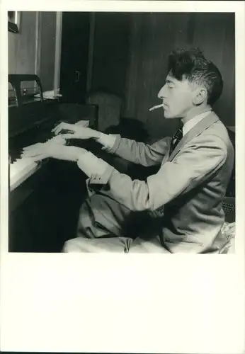 Ak Schauspieler Serge Lido, spielt Klavier, Profilansicht