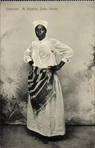 Ak Sao Vicente Kap Verde, Costume, Frau in Volkstracht