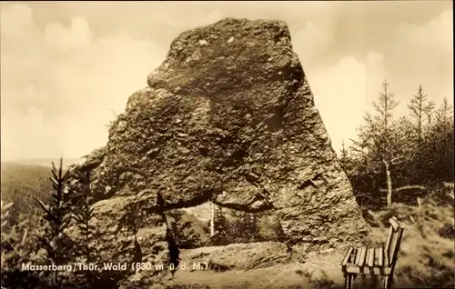 Ak Masserberg in Thüringen, Felsformation, Aussichtsbank