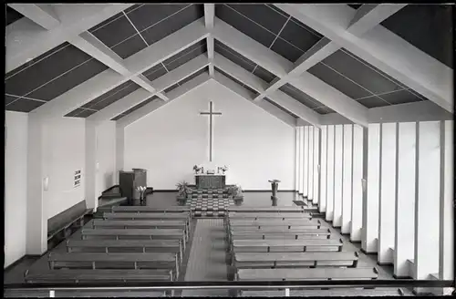 7 Glas Negative Sprockhövel im Ruhrgebiet, Kirche, Gesamtansicht, Straße