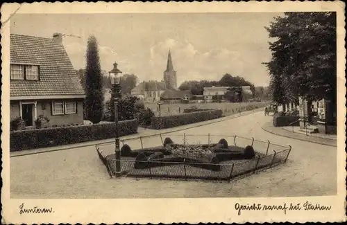 Ak Lunteren Ede Gelderland, Straße beim Bahnhof