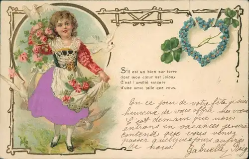 Präge Stoff Litho Mädchen in Tracht, Tauben, Rosen, Vergissmeinnicht, Glücksklee
