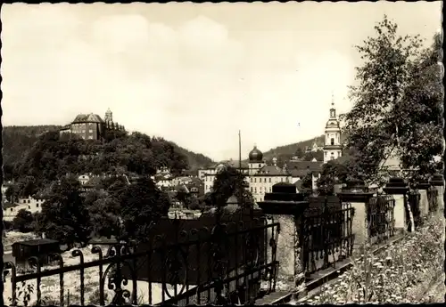 Ak Greiz im Vogtland, Ortsansicht mit Burg und Kirche