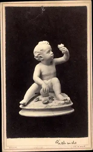 CdV Richards, Plastik eines Kindes, Muscheln