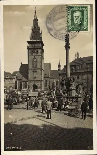 Foto Ak Chomutov Komotau Region Aussig, Platz, Denkmal, Rathaus