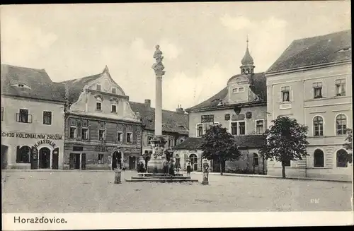 Ak Horažďovice Horaschdowitz Region Pilsen, Platz, Denkmal, Geschäfte