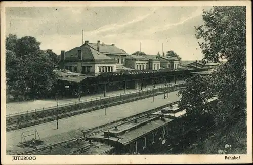 Ak Jüterbog in Brandenburg, Bahnhof, Gleisansicht