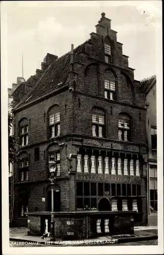 Ak Zaltbommel Gelderland, et Wapen van Gelderland, Giebelhaus