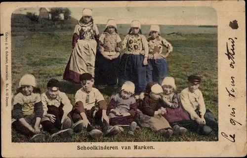 Ak Marken Nordholland Niederlande, Schulkinder in niederländischen Volkstrachten