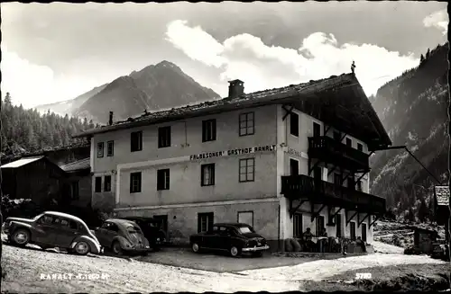 Ak Ranalt Neustift im Stubaital Tirol, Falbesoner's Gasthof, Autos