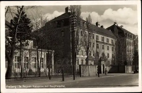 Ak Freiberg in Sachsen, Hausen Kaserne mit Hauptwache