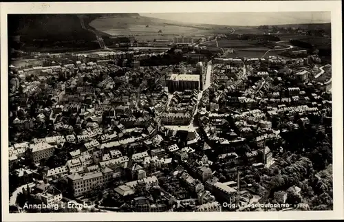 Ak Annaberg Buchholz Erzgebirge, Fliegeraufnahme der Stadt, Kirche