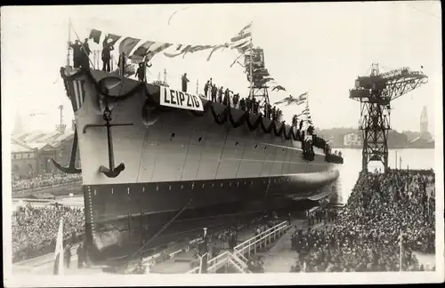 Ak Wilhelmshaven, Hafen, Schiff Leipzig, Stapellauf