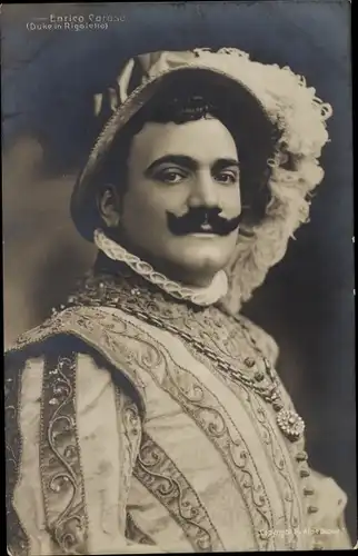 Ak Opernsänger Enrico Caruso, Duke in Rigoletto, Portrait