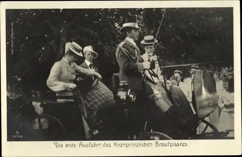 Ak Kronprinz Wilhelm von Preußen, Kronprinzessin Cecilie, Die erste Ausfahrt des Brautpaares