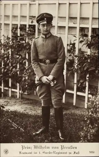 Ak Prinz Wilhelm von Preußen, Leutnant im I. Garde Regiment zu Fuß, Uniform