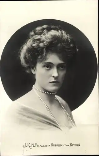 Ak Marie Gabrielle Prinzessin Rupprecht v. Bayern, Portrait mit Perlenkette