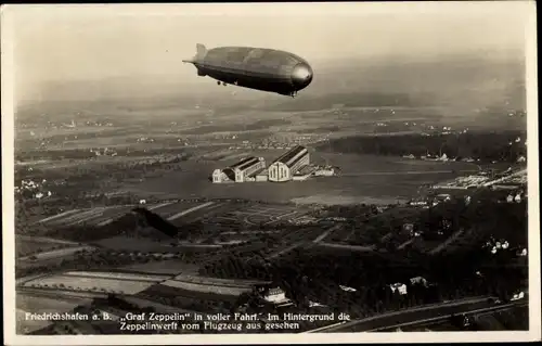 Ak Friedrichshafen am Bodensee, Graf Zeppelin in voller Fahrt, Zeppelinwerft, Fliegeraufnahme