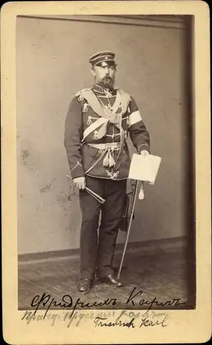 CdV Prinz Friedrich Karl von Preußen, Standportrait, um 1870