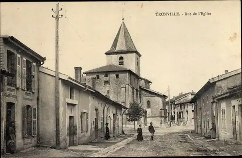 Ak Tronville en Barrois Meuse, Rue de l'Eglise
