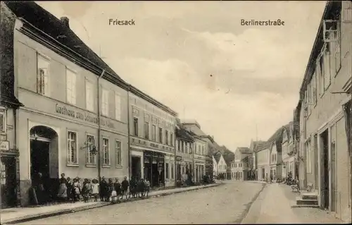 Ak Friesack in der Mark, Berliner Straße, Gasthaus