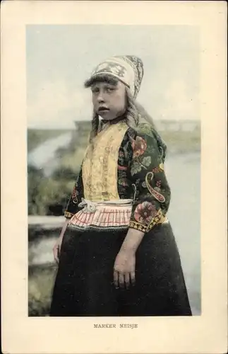 Ak Marken Nordholland Niederlande, Mädchen in niederländischen Volkstrachten