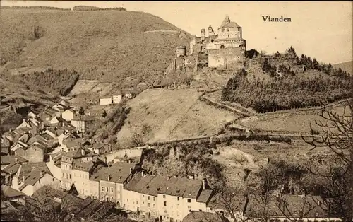 Ak Vianden Luxembourg, Schloss, Stadt