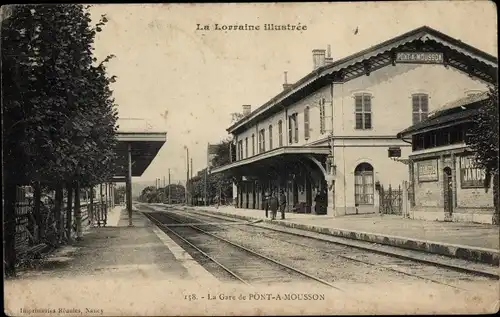 Ak Pont a Mousson Lothringen Meurthe et Moselle, Bahnhof, Gleisseite