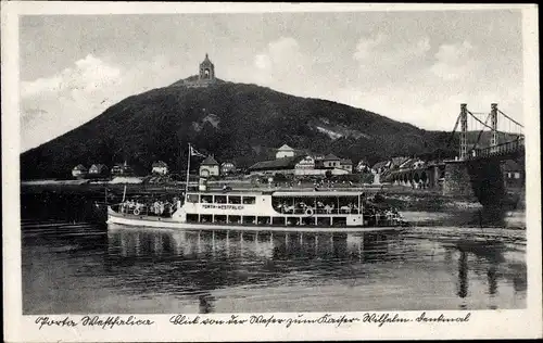 Ak Porta Westfalica, Blick von der Weser zum Kaiser Wilhelm Denkmal, Schiff Porta Westfalica