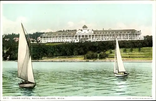 Ak Michigan USA, Mackinac Island, Grand Hotel, Segelboote