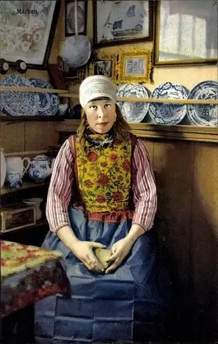 Ak Marken Nordholland, Photochromie, Frau in Tracht