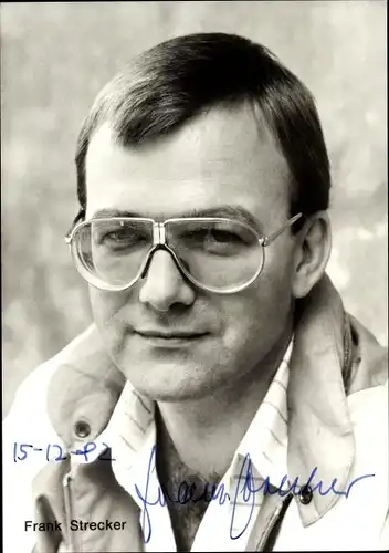 Ak Schauspieler Frank Strecker, Portrait, Autogramm, Brille