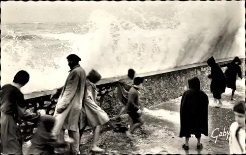 Ak Berck Plage Pas de Calais, Sturm in der Authie Bay