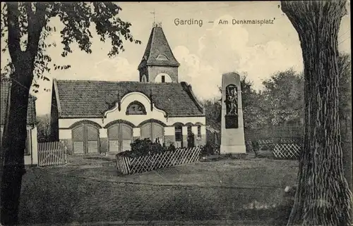 Ak Garding Schleswig Holstein, Am Denkmalsplatz, Feuerwehrhaus