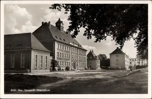 Ak Selb im Kreis Wunsiedel im Fichtelgebirge Oberfranken, Partie an der Realschule